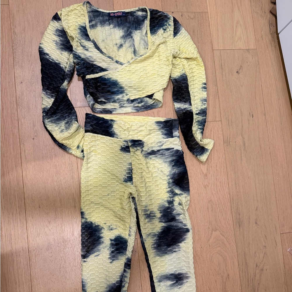 Fashion Nova Sexy Tye Dye Matching Workout Set size M